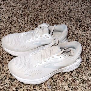 Brooks Adrenaline Shoes